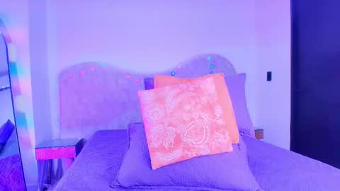 Shelsy online show from November 2025 11:57:02 AM