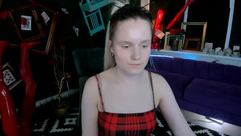 Snapshot of sherributlers chatting on May 2026 02:45:01 PM Sweet Sherri online show from May 2026 02:45:01 PM