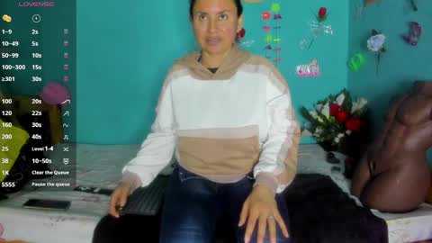 Shera Hade online show from April 2026 06:16:01 PM