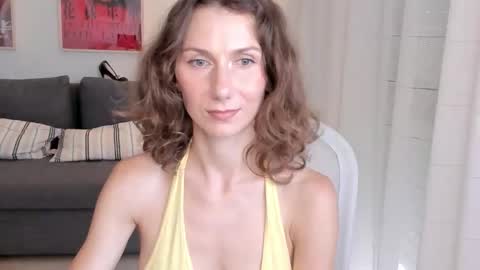 shesleepsnaked online show from September 2025 05:25:01 PM