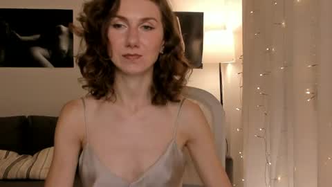 Snapshot of shesleepsnaked chatting on June 2026 01:04:02 PM shesleepsnaked online show from June 2026 01:04:02 PM
