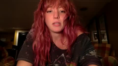 Snapshot of shh_itsmoon chatting on September 2025 05:23:01 AM shh_itsmoon online show from September 2025 05:23:01 AM