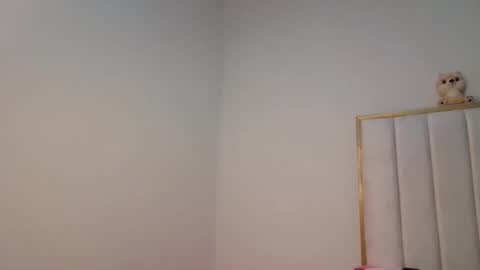 Snapshot of shillah024 chatting on January 2026 07:30:01 PM Shilla online show from January 2026 07:30:01 PM