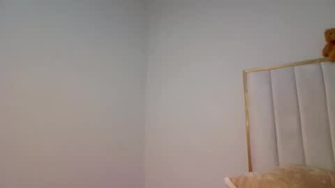 Snapshot of shillah024 chatting on February 2026 09:43:01 PM Shilla online show from February 2026 09:43:01 PM