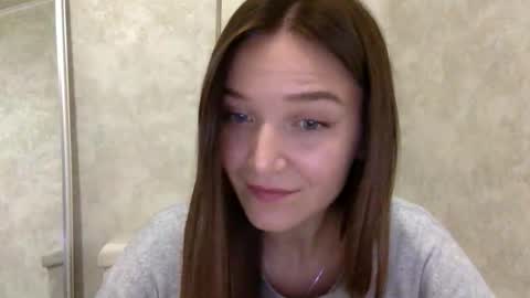 Jesica online show from October 2025 09:19:02 PM