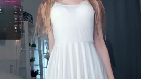 Stella  online show from February 2025 08:10:01 PM