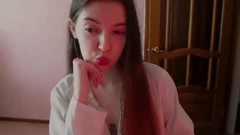 Snapshot of shiraha___rafieru chatting on June 2026 06:49:01 AM shiraha___rafieru online show from June 2026 06:49:01 AM