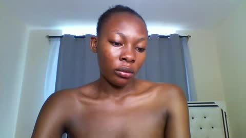 Snapshot of shireline_ chatting on February 2025 08:09:02 AM Shireline online show from February 2025 08:09:02 AM