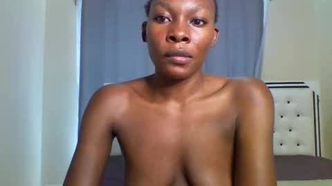 Snapshot of shireline_ chatting on February 2025 08:17:01 AM Shireline online show from February 2025 08:17:01 AM