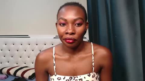 Snapshot of shireline_ chatting on September 2025 06:19:02 AM Shireline online show from September 2025 06:19:02 AM