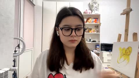 Snapshot of shontagrabowski chatting on March 2026 12:34:01 PM Marie online show from March 2026 12:34:01 PM