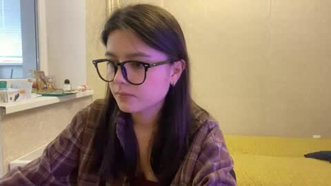Snapshot of shontagrabowski chatting on May 2026 01:19:01 PM Marie online show from May 2026 01:19:01 PM