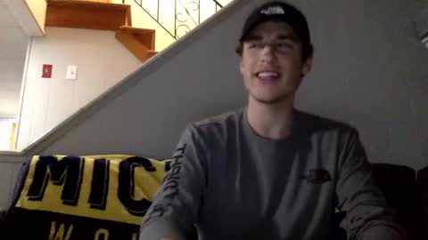 Snapshot of shortiesn40s chatting on November 2025 08:36:02 AM shortiesn40s online show from November 2025 08:36:02 AM