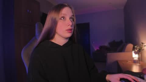Snapshot of shorty_di chatting on December 2024 12:17:02 AM Diana online show from December 2024 12:17:02 AM