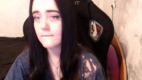 Snapshot of show_for_you chatting on January 2025 10:22:01 AM show_for_you online show from January 2025 10:22:01 AM
