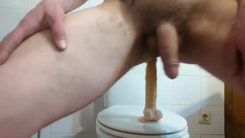 Snapshot of showerman40 chatting on February 2025 08:30:02 PM showerman40 online show from February 2025 08:30:02 PM