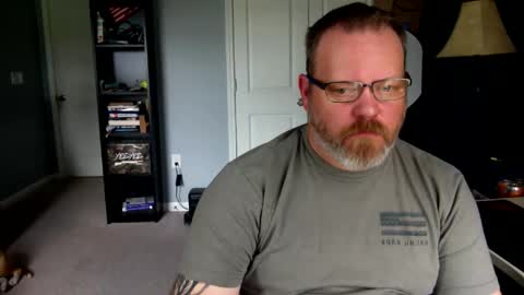 Snapshot of shughes740 chatting on April 2026 04:48:01 PM shughes740 online show from April 2026 04:48:01 PM