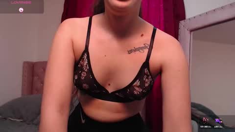 Samara online show from October 2025 03:22:01 PM