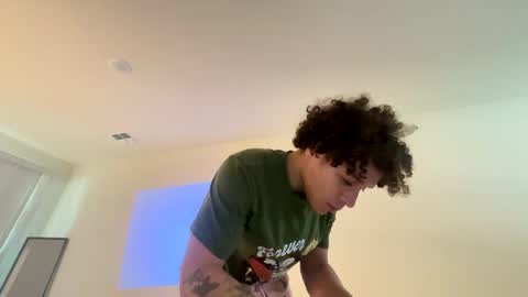 Snapshot of shurthingxx chatting on March 2025 04:44:02 PM shurthingxx online show from March 2025 04:44:02 PM