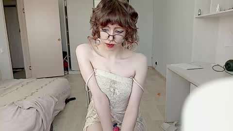 Snapshot of shushencii chatting on September 2025 02:49:02 AM Aria online show from September 2025 02:49:02 AM