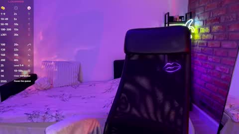 Alice online show from November 2025 10:54:02 PM