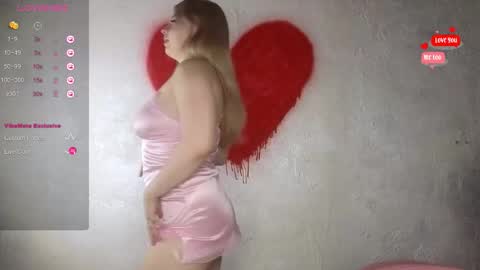 Molly online show from September 2025 09:27:01 PM