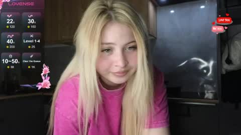 Molly online show from April 2026 07:36:02 PM