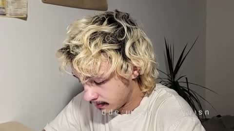 Snapshot of shy_boy17 chatting on May 2026 04:01:01 PM your shy boy online show from May 2026 04:01:01 PM