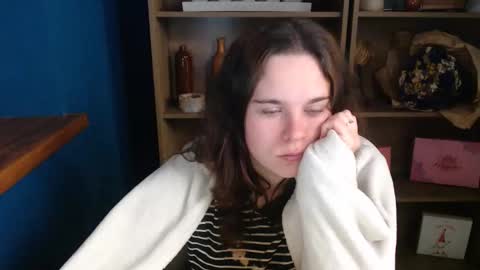 shy_lil online show from October 2025 07:04:02 AM