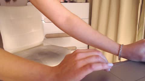 Snapshot of shy_milena chatting on February 2025 04:25:01 PM Milena online show from February 2025 04:25:01 PM
