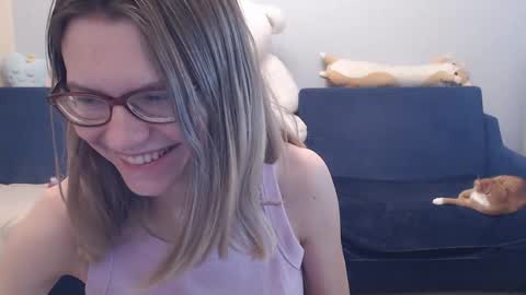 Snapshot of shy_moony chatting on January 2026 05:15:01 PM just Alex online show from January 2026 05:15:01 PM