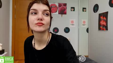 Snapshot of shybella_girl chatting on February 2025 08:28:01 AM Bella online show from February 2025 08:28:01 AM