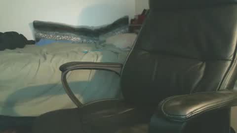shyboyhugecum2020 online show from May 2026 02:18:01 AM