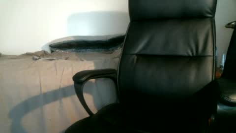 shyboyhugecum2020 online show from June 2026 09:50:01 PM