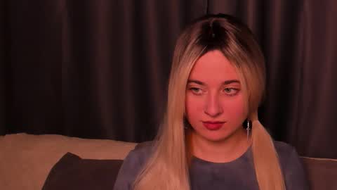 Mary online show from October 2025 05:35:01 PM