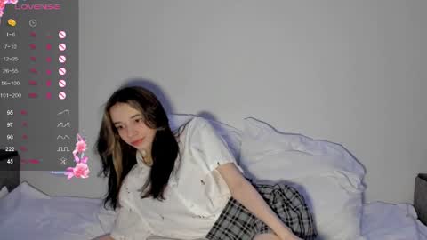 Snapshot of shylinaa chatting on June 2026 10:43:02 PM shylinaa online show from June 2026 10:43:02 PM