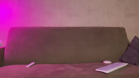 Amelia online show from February 2026 07:10:02 PM