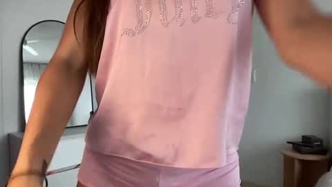 Snapshot of shysashy chatting on January 2025 11:38:01 PM Sasha online show from January 2025 11:38:01 PM