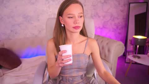 shyysiren online show from October 2025 07:29:01 AM