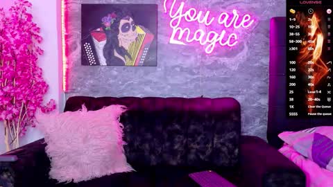 siamarlin online show from December 2025 08:16:02 PM