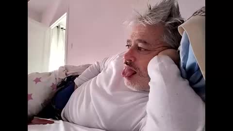 Snapshot of sibemolx chatting on November 2025 09:09:02 AM sibemolx online show from November 2025 09:09:02 AM