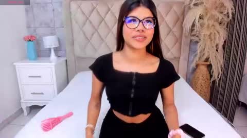 sidney_brownn online show from July 2026 08:05:01 PM