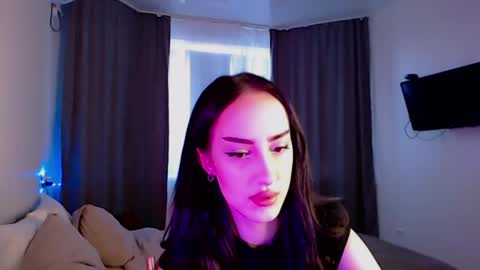 sienaaa online show from June 2026 02:12:02 PM