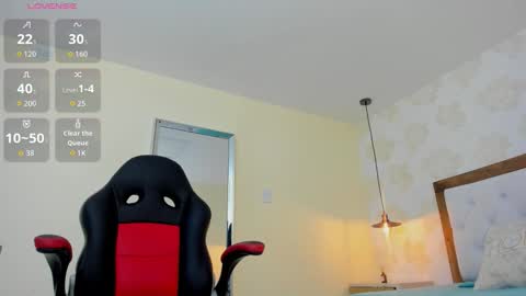 S I E N N A  online show from November 2025 01:21:02 PM