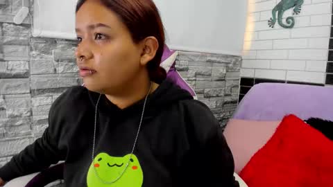 sienna_lux01 online show from February 2026 11:33:01 AM