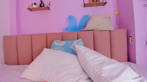 Snapshot of sienna_mg12 chatting on November 2025 12:16:01 PM sienna_mg12 online show from November 2025 12:16:01 PM