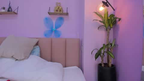 Snapshot of sienna_mg12 chatting on November 2025 11:56:02 AM sienna_mg12 online show from November 2025 11:56:02 AM