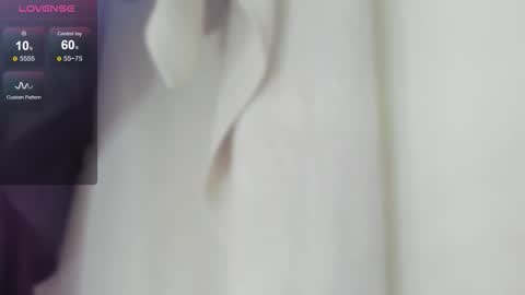 Keira online show from September 2025 11:32:01 AM