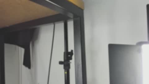 Keira online show from October 2025 11:52:01 AM