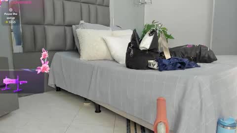 Keira online show from January 2026 11:37:02 AM